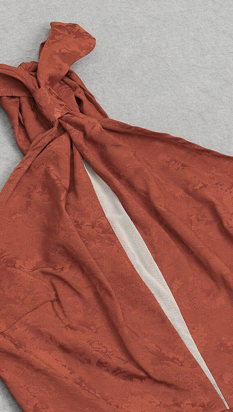 MINIABITO SENZA MANICHE CON SCOLLO ALL'AMERICANO, SCHIENA SENZA SCHIENA, PLISSETTATO E SPACCO