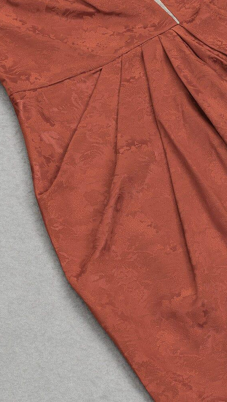 MINIABITO SENZA MANICHE CON SCOLLO ALL'AMERICANO, SCHIENA SENZA SCHIENA, PLISSETTATO E SPACCO