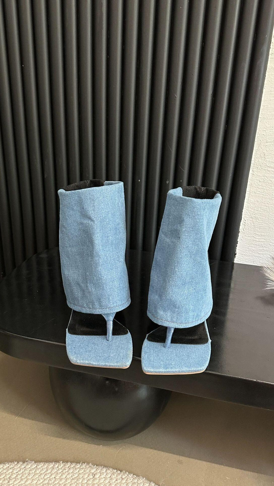 Jeansstiefel mit offener Spitze