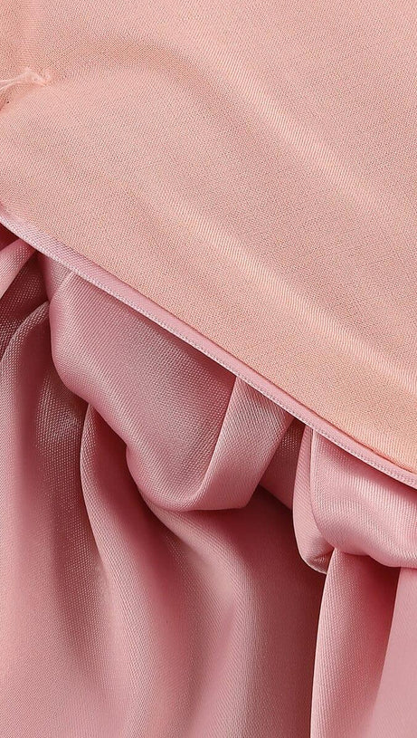 PALE ORANGE  FLORAL HIP-HUGGING PLEATED SUSPENDER DRESS