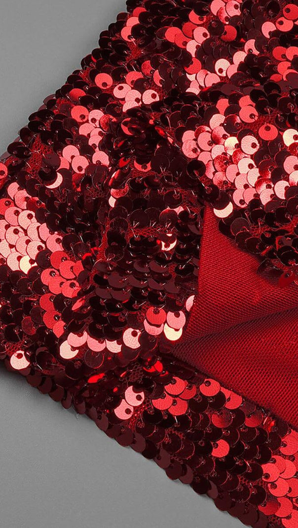 ABITO LUNGO CON SOTTOVESTE ROSSO, PAILLETTES E FIORI