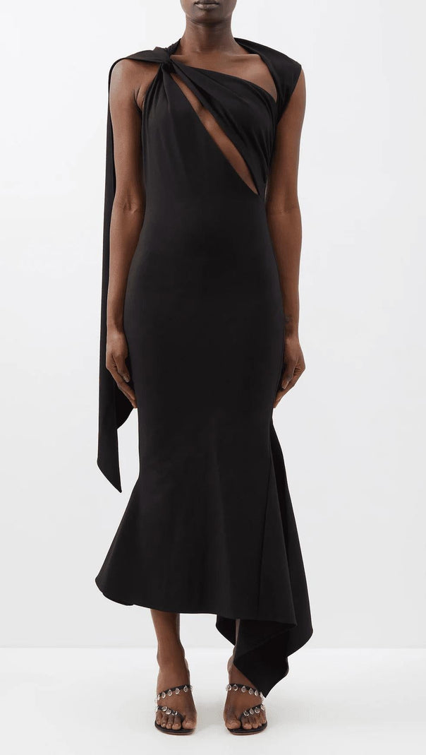AIIZIE BACKLESS CUT OUT DRESS IN BLACK - product image