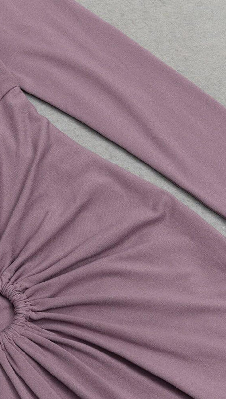 LONG-SLEEVED BACKLESS BODYCON MAXI DRESS