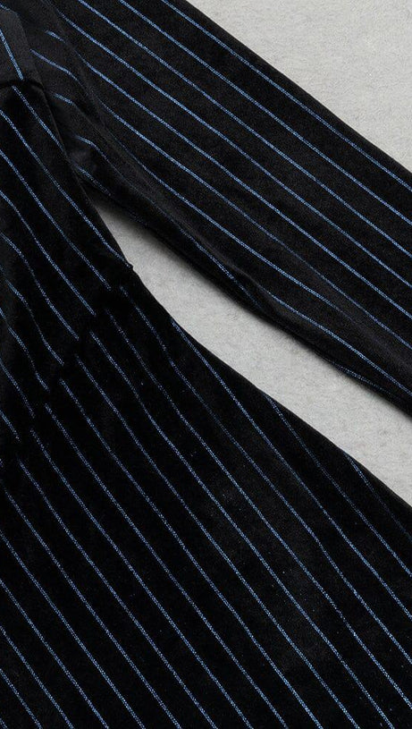 LOW-CUT LONG-SLEEVED STRIPED BODYCON MAXI DRESS