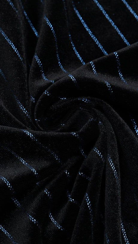 LOW-CUT LONG-SLEEVED STRIPED BODYCON MAXI DRESS