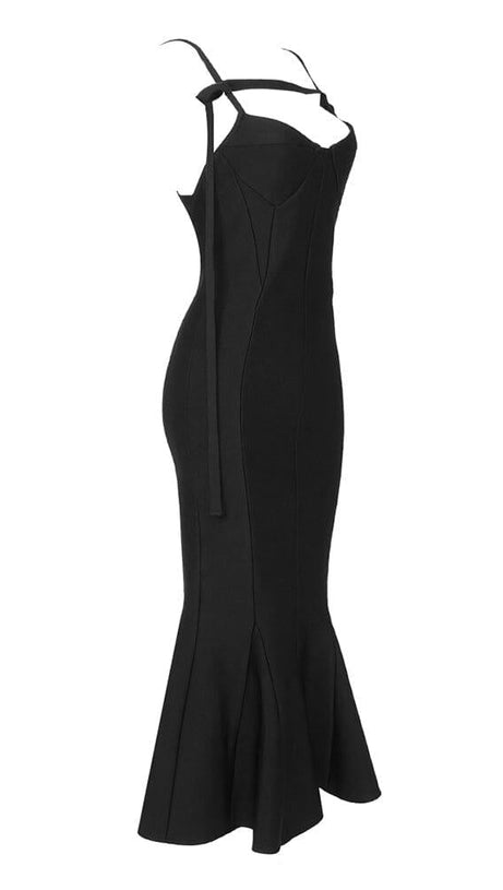 STRAPY SLIM MAXI DRESS IN BLACK