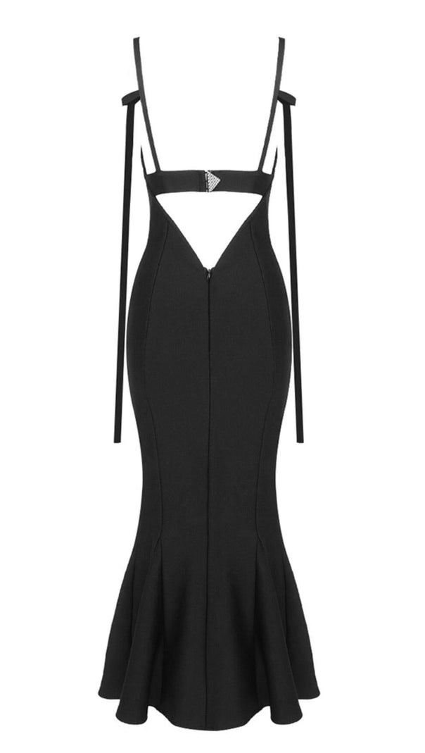 AIIZIE STRAPY SLIM MAXI DRESS IN BLACK - product image
