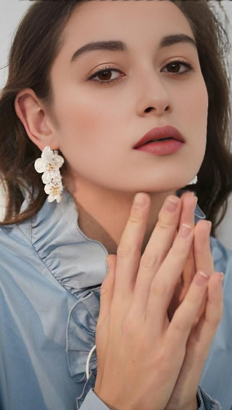 DOPPELTE BLUMENOHRRINGE AUS METALL 