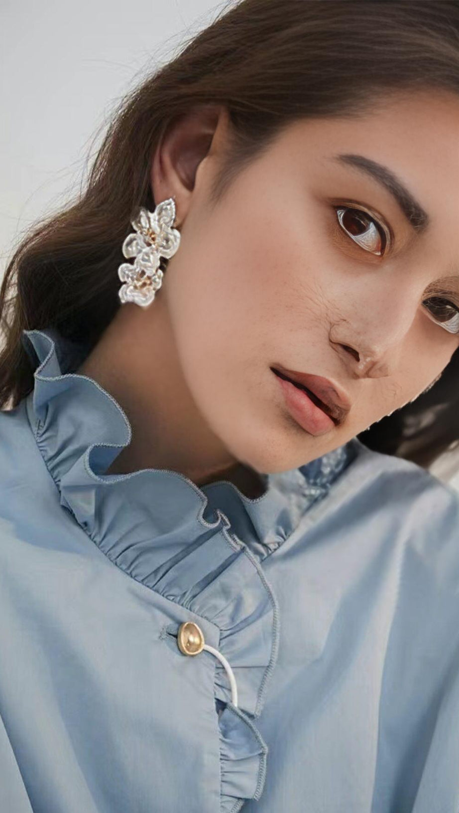 DOPPELTE BLUMENOHRRINGE AUS METALL 