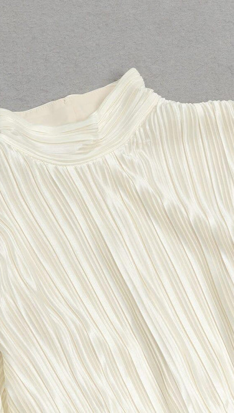 HALF TURTLENECK LOOSE LONG SLEEVE PLEATED MINI DRESS