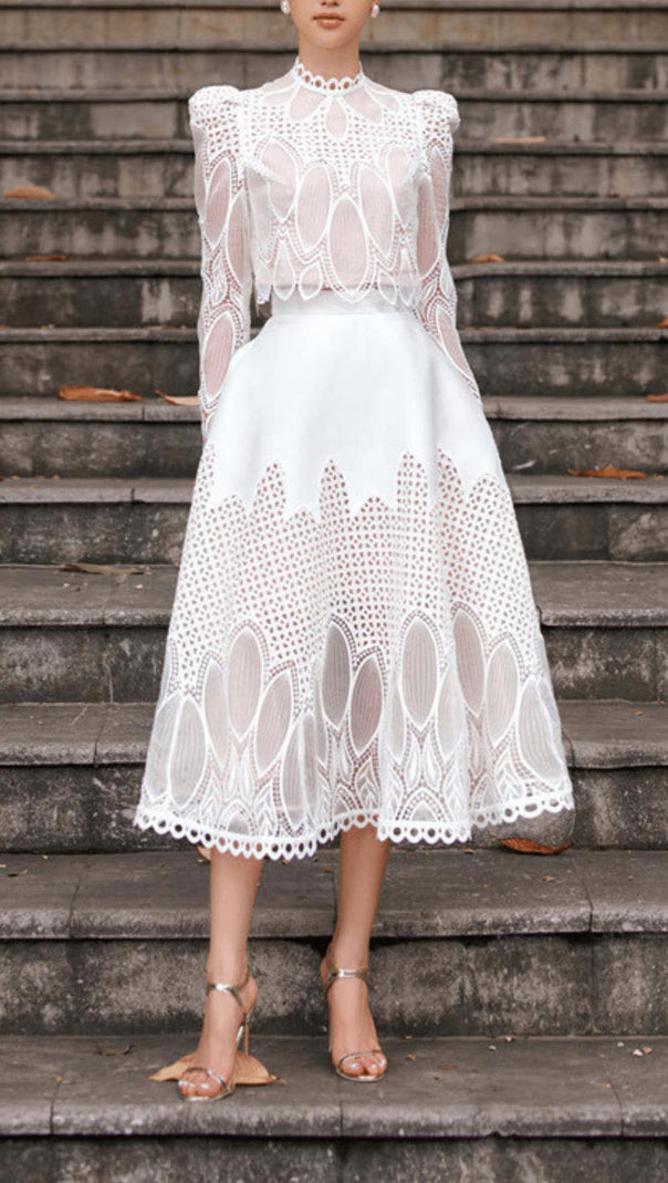 AIIZIE HEAVY-DUTY LACE STAND-UP COLLAR PUFF-SLEEVE HIGH-WAIST MIDI DRESS - product image