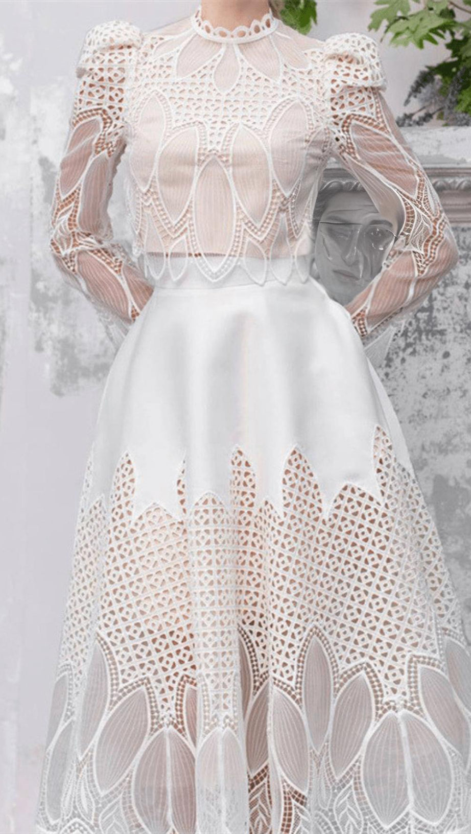 HEAVY-DUTY LACE STAND-UP COLLAR PUFF-SLEEVE HIGH-WAIST MIDI DRESS