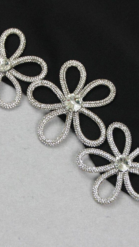 HOLLOW SLEEVELESS HOT RHINESTONE TOP & DRESS SET