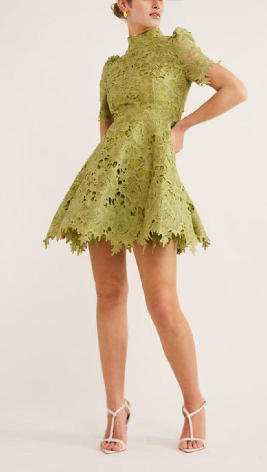 LACE SHORT SLEEVE MINI DRESS IN OLIVE