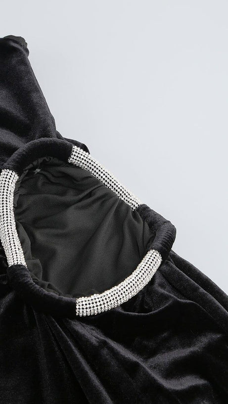 ELEGANTE ABITO LUNGO NERO SEXY CON SPACCO ALTO E SCOLLO A V