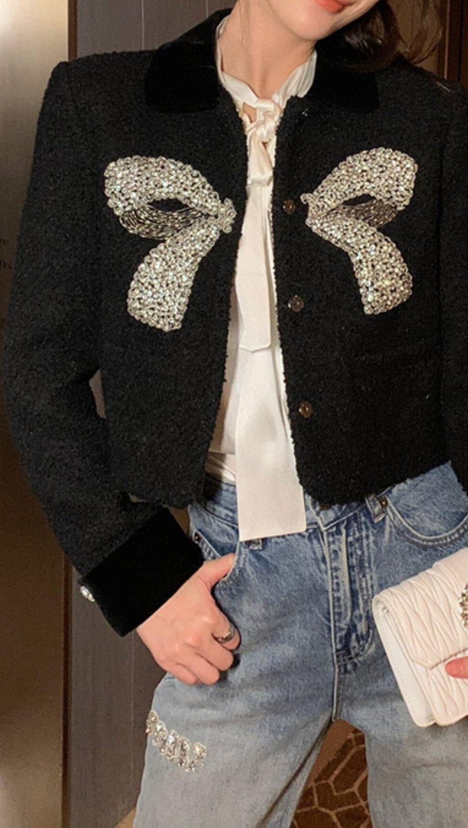 BLACK SMALL FRAGRANT STYLE BOW BEADED SHORT WOOLEN JACKET