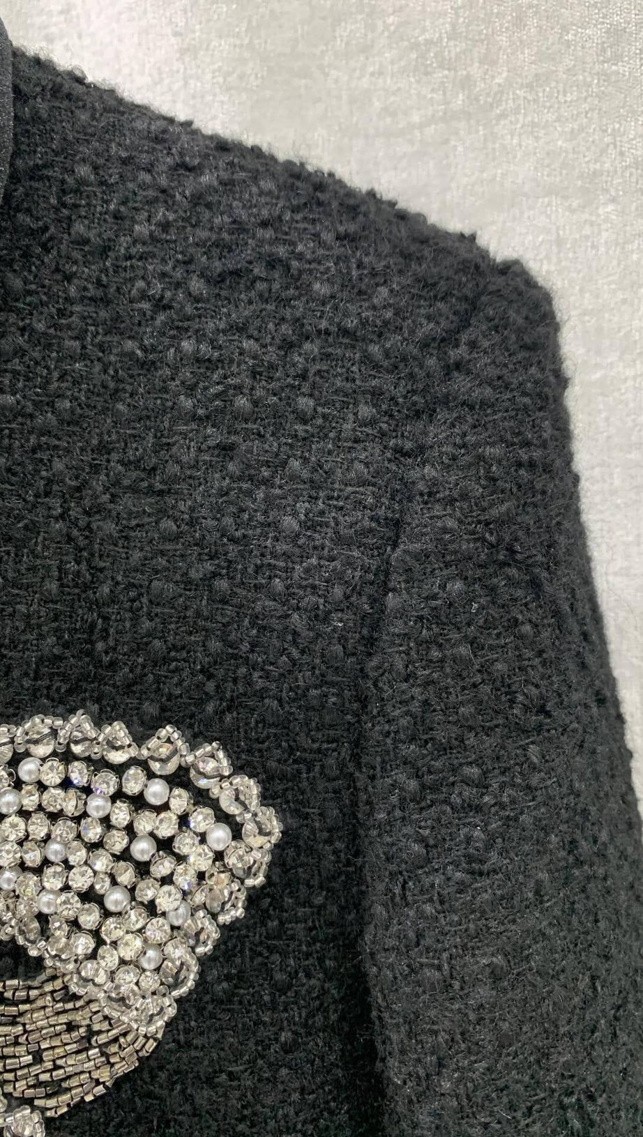 BLACK SMALL FRAGRANT STYLE BOW BEADED SHORT WOOLEN JACKET