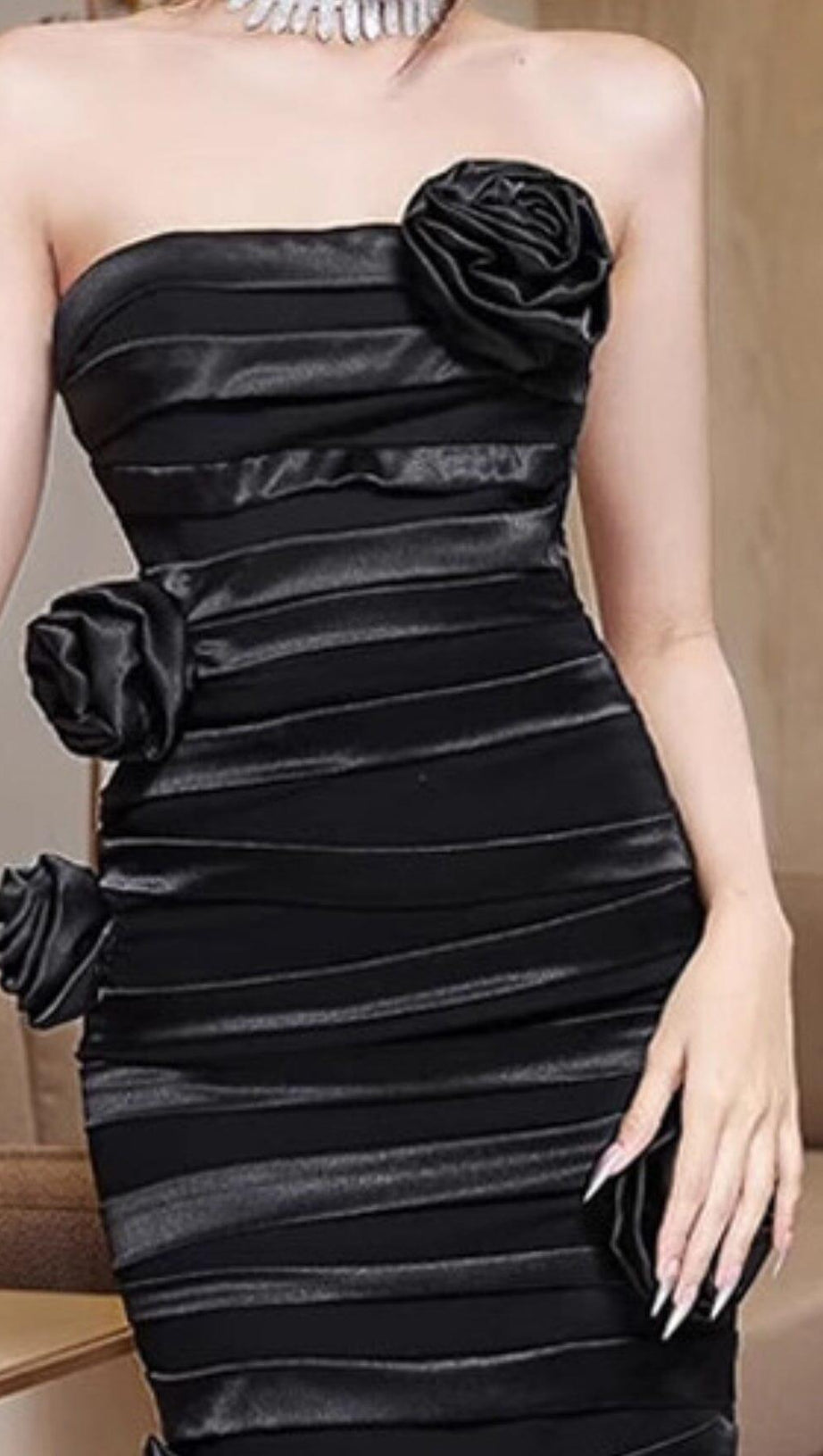 BLACK STRAPLESS FLOWER EMBELLISHED MAXI DRESS