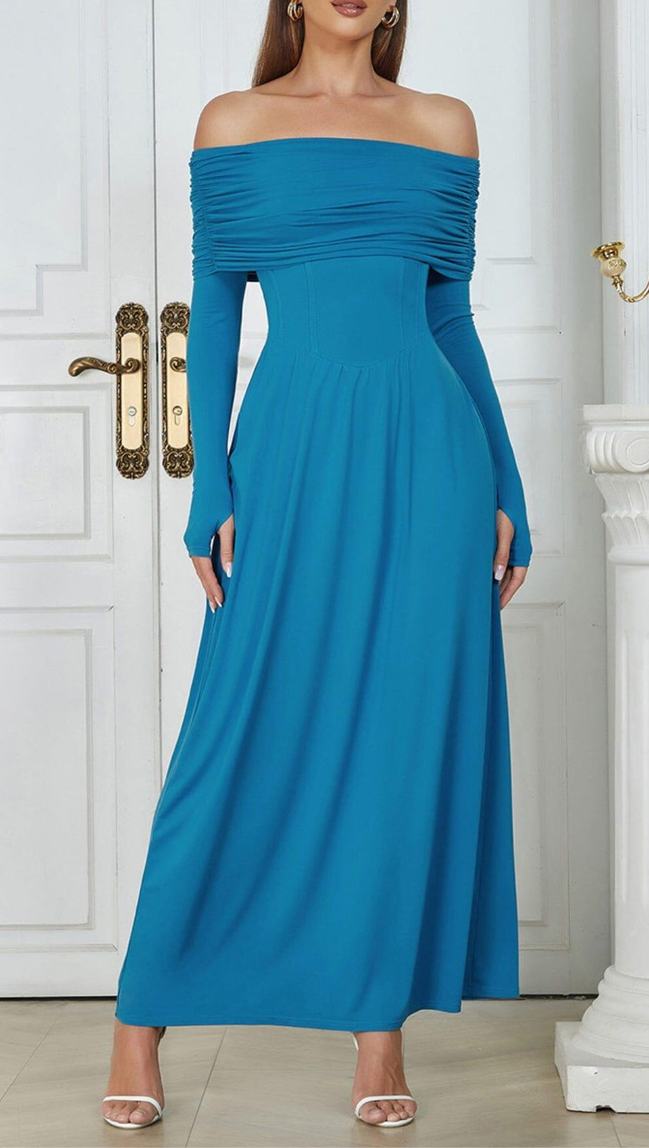 BLUE STRAPLESS LONG SLEEVE MAXI DRESS