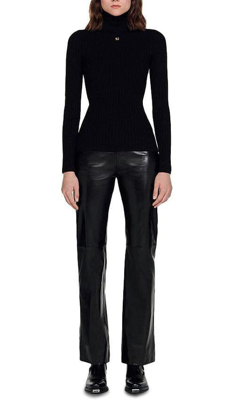 CABLE KNIT TURTLENECK SWEATER