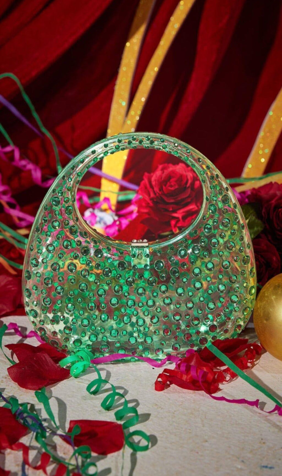 Transparente, verzierte Tasche in Grün