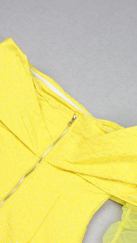 MINI ABITO GIALLO IN RETE CON SPALLE SCOPERTE E RUCHES