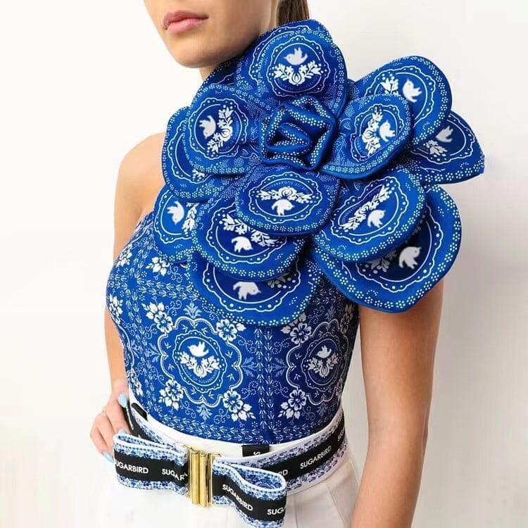 Einteiliger Badeanzug und Rock mit 3D-Blumen-Print und einer Schulter