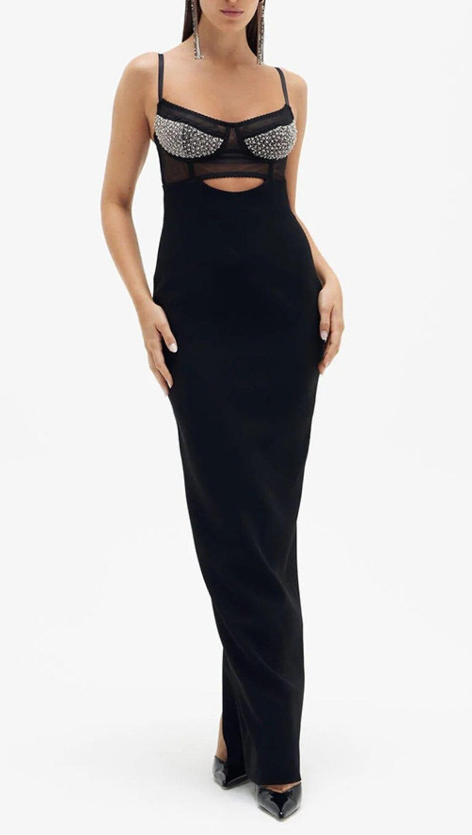 SCHWARZES MIDIKLEID MIT PERLENBESATZ