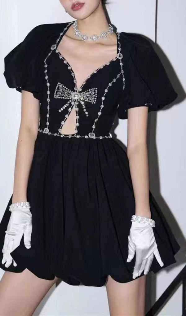 Black Diamond Chain Bow Pleated Puffy Dress