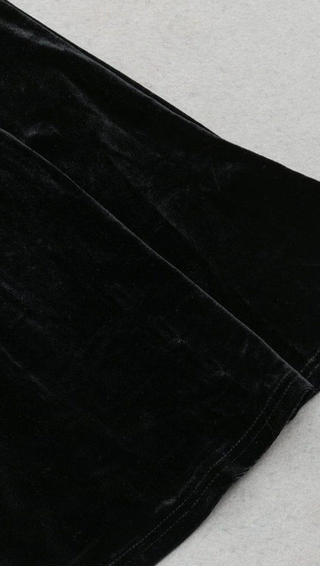 BLACK ELEGANT V-NECK LACE STITCHING FISHTAIL DRESS