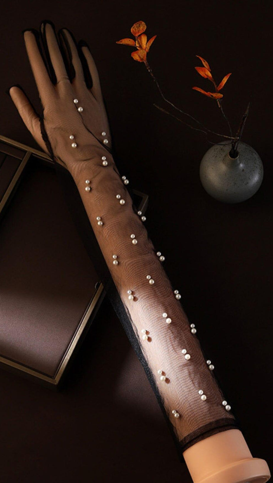 SCHWARZE MESH-PERLENHANDSCHUHE