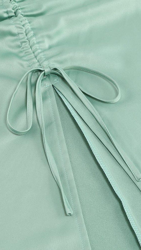 GREEN SATIN SWEETHEART NECK CORSET FRONT SPLIT MAXI DRESS