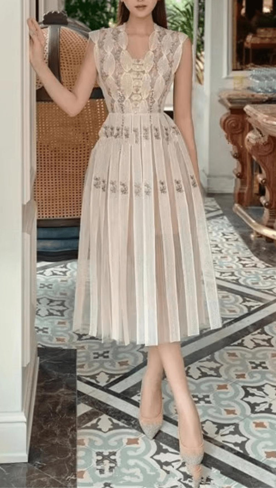 PEARL-EMBELLISHED SLEEVELESS FLORAL MIDI DRESS