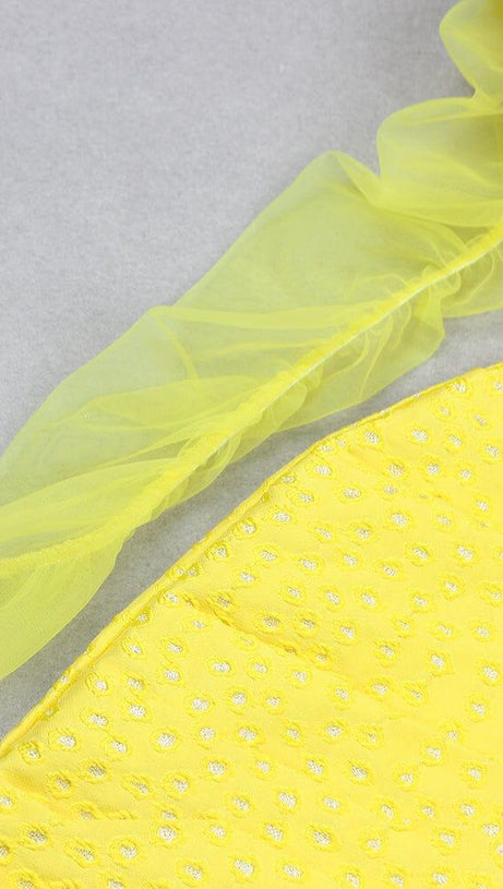 MINI ABITO GIALLO IN RETE CON SPALLE SCOPERTE E RUCHES