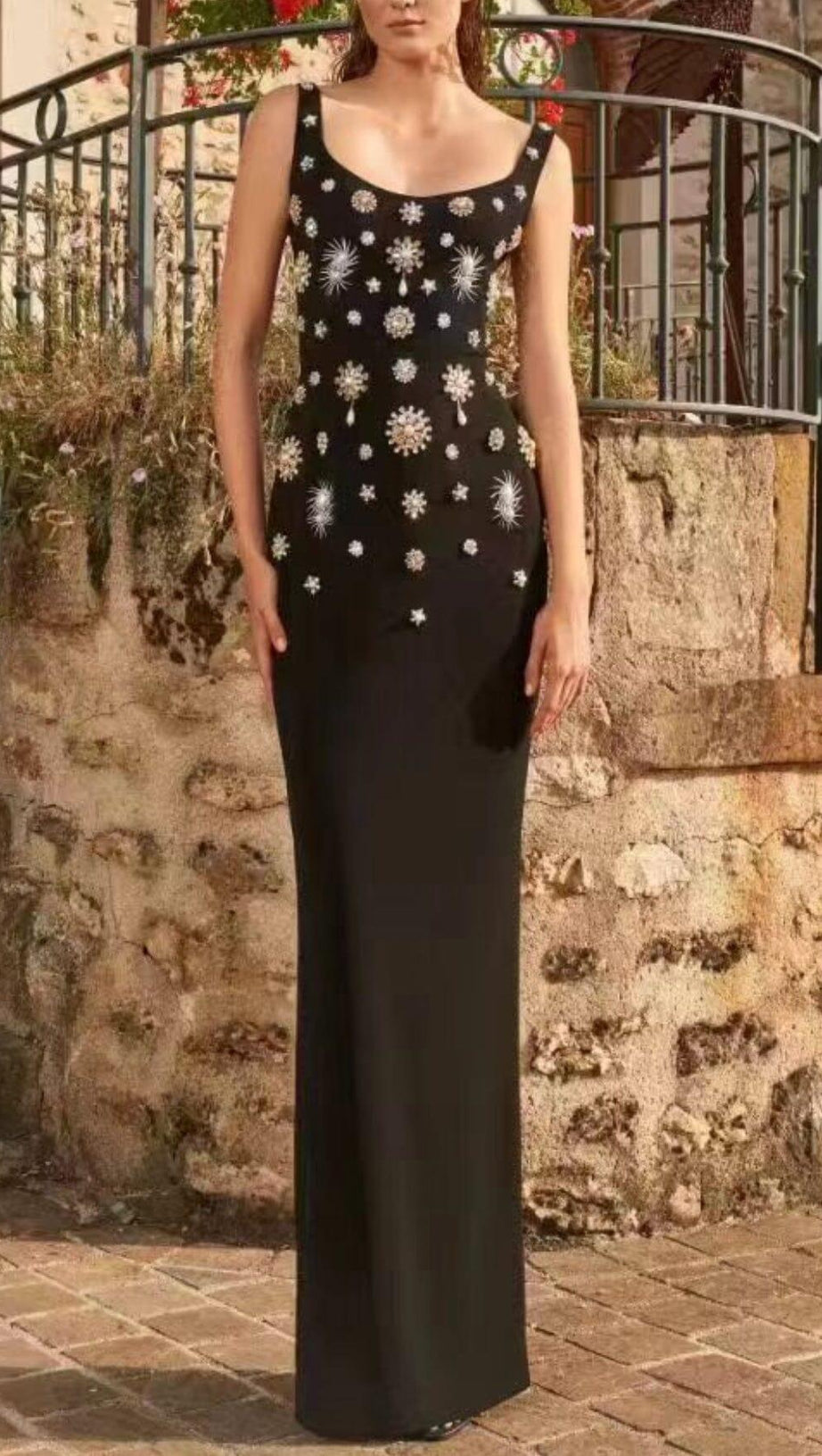 BROOCH-EMBELLISHED SCOOPNECK GOWN IN BLACK