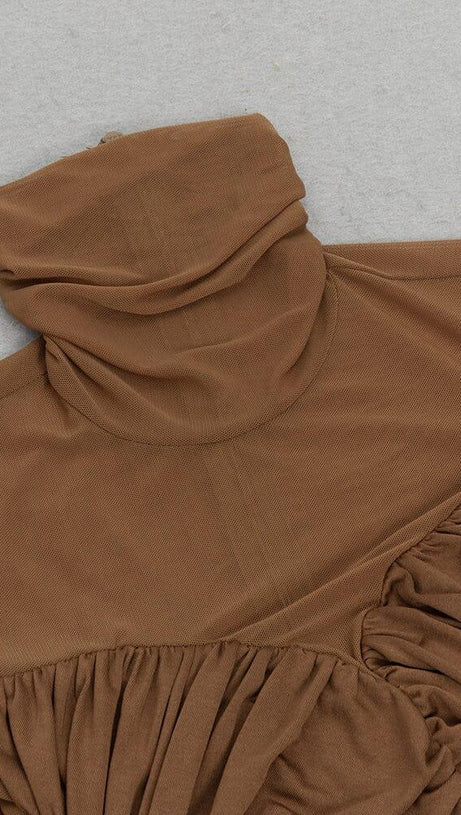 BROWN FIGURE-HUGGING RUCHED MAXI DRESS