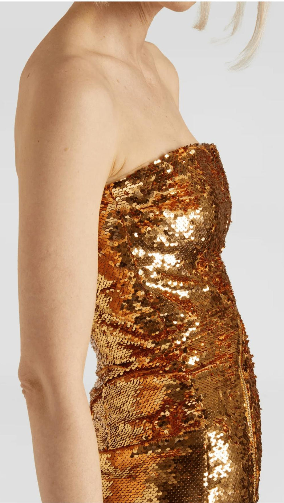 ABITO MIDI ASIMMETRICO SENZA SPALLINE CON PAILLETTES ORO 