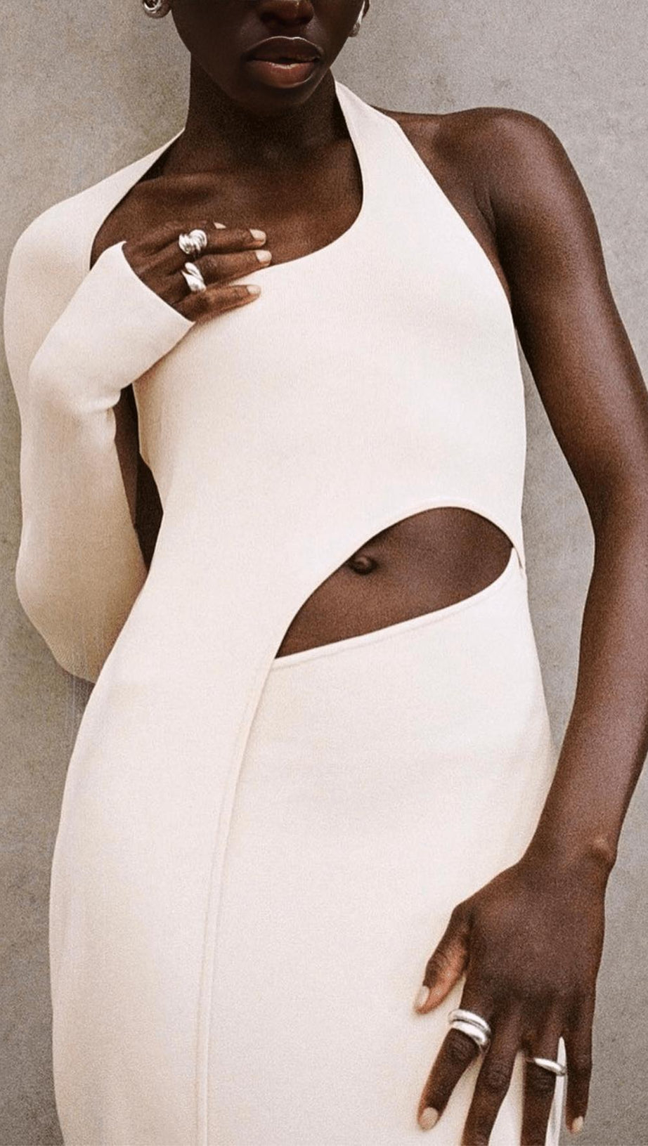 OFF-WHITE ONE-SLEEVE ELASTIC BANDAGE MIDRIFF-BARING MAXI DRESS