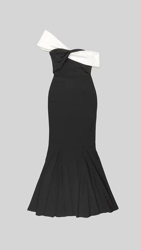 ASYMMETRIC OFF SHOULDER MAXI DRESS IN BLACK