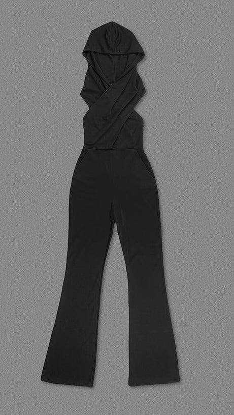 TUTA NERA CON CAPPUCCIO E TASCHE A SCHIENA