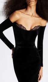 BLACK LONG SLEEVE LACE VELVET MAXI DRESS