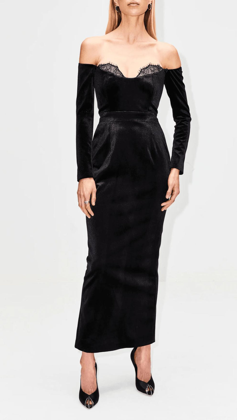 BLACK LONG SLEEVE LACE VELVET MAXI DRESS