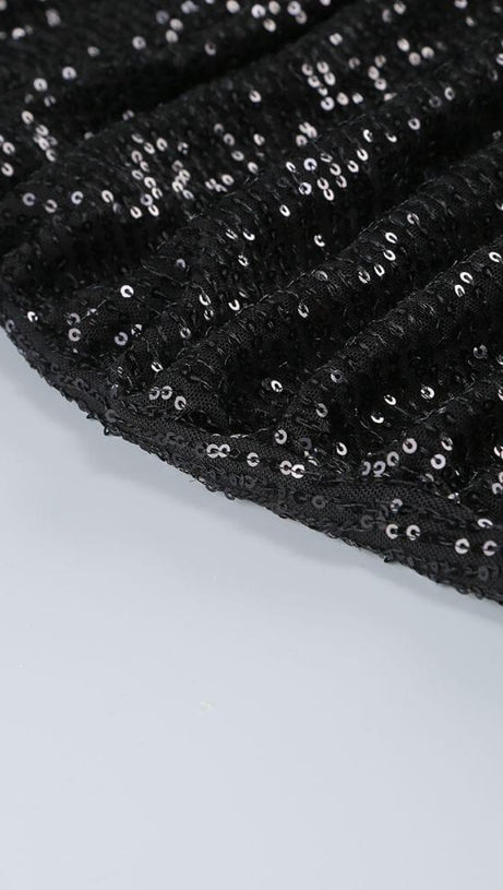 MINI ABITO NERO SENZA SPALLINE CON FIOCCO 