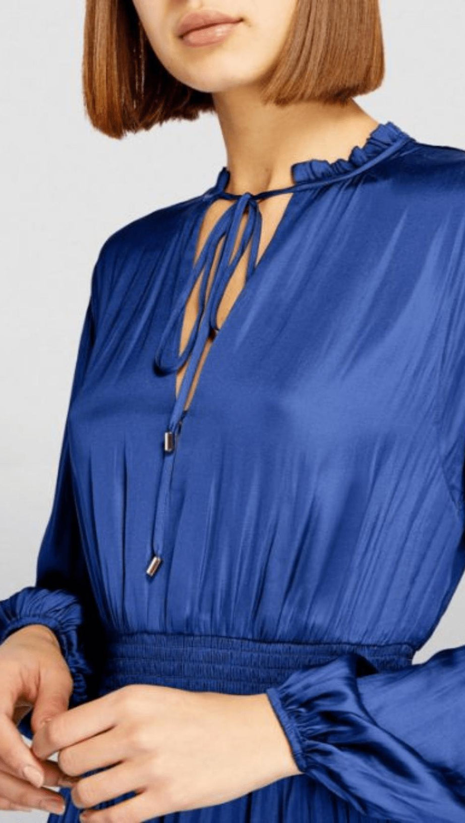 PLEATED SATINY MIDI DRESS