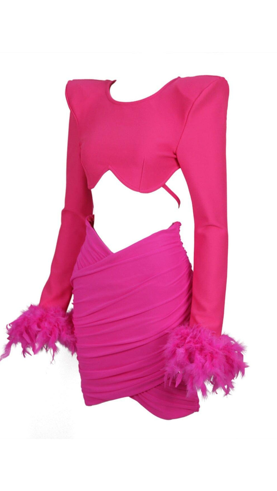 ABITO PLISSETTATO CON CAMICIA DI PIUME E SPALLE SCOLLATE IN ROSA