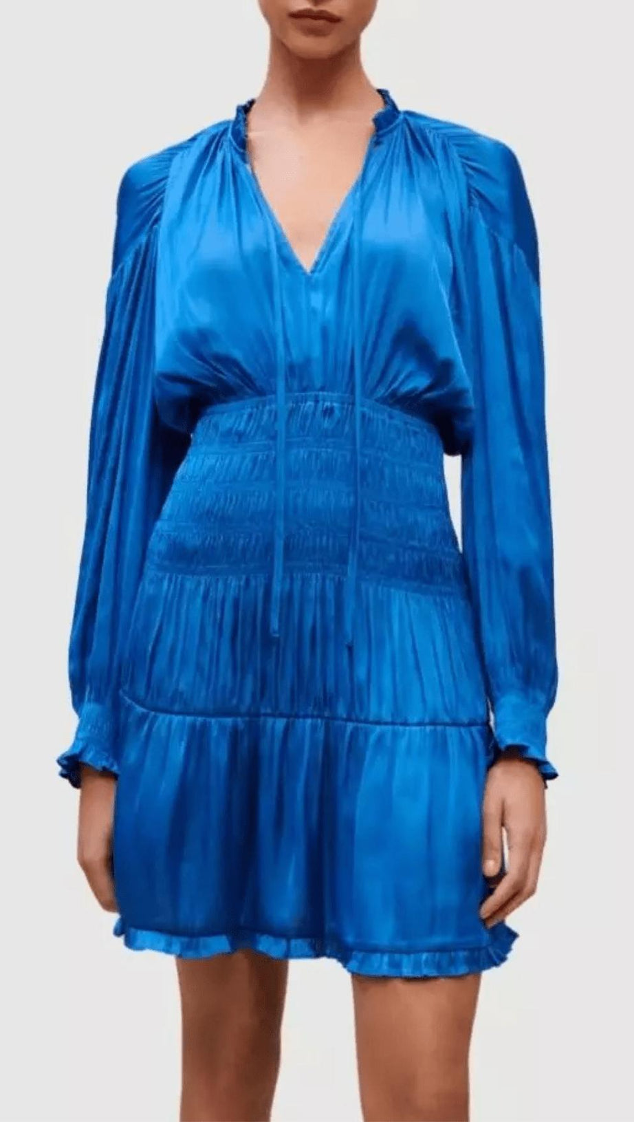 ABITO CON BORDI A SPALLA 