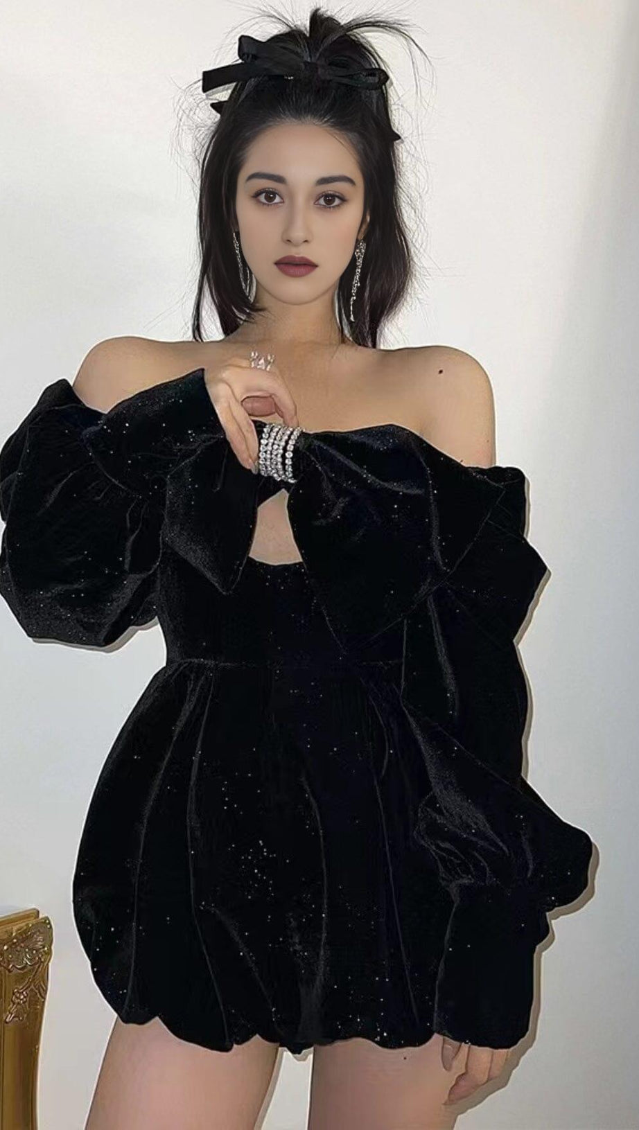 VELVET STRAPLESS JUMPSUIT IN BLACK