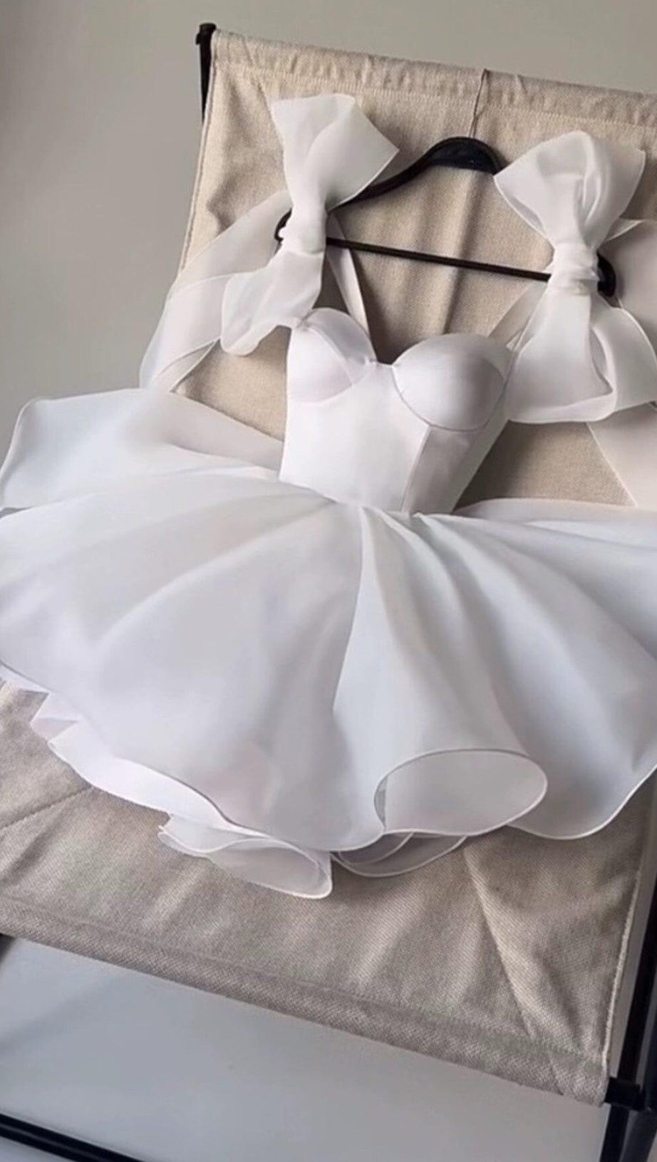 WHITE BOW PUFFY MINI DRESS