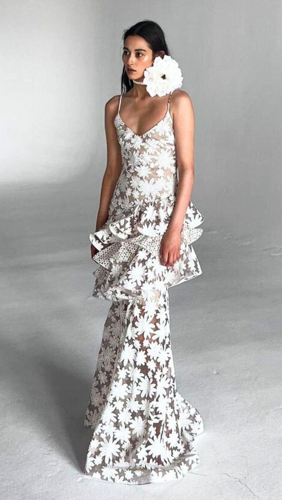 WHITE FLORAL TIERED LACE MAXI DRESS