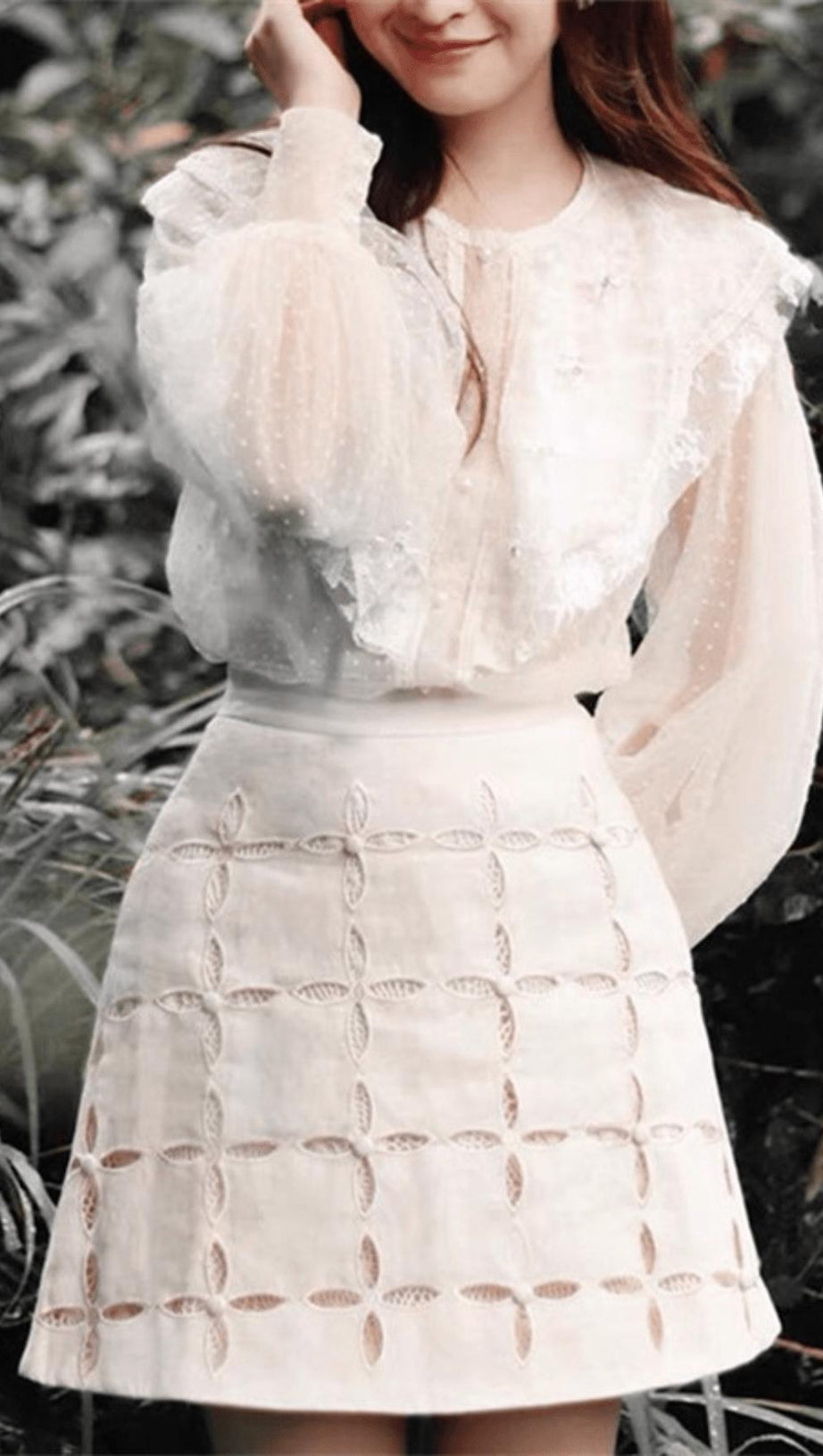 LACE LANTERN SLEEVE MINI DRESS